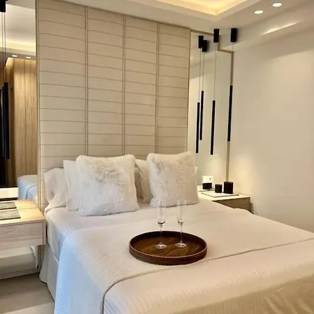 Suite Pbella Deluxe Old Town Marbella Апартаменти